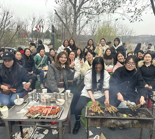 綿陽市先鋒醫(yī)療器械有限公司—— 慶?！?.8婦女節(jié)”，共赴燒烤盛宴，致敬巾幗風(fēng)采